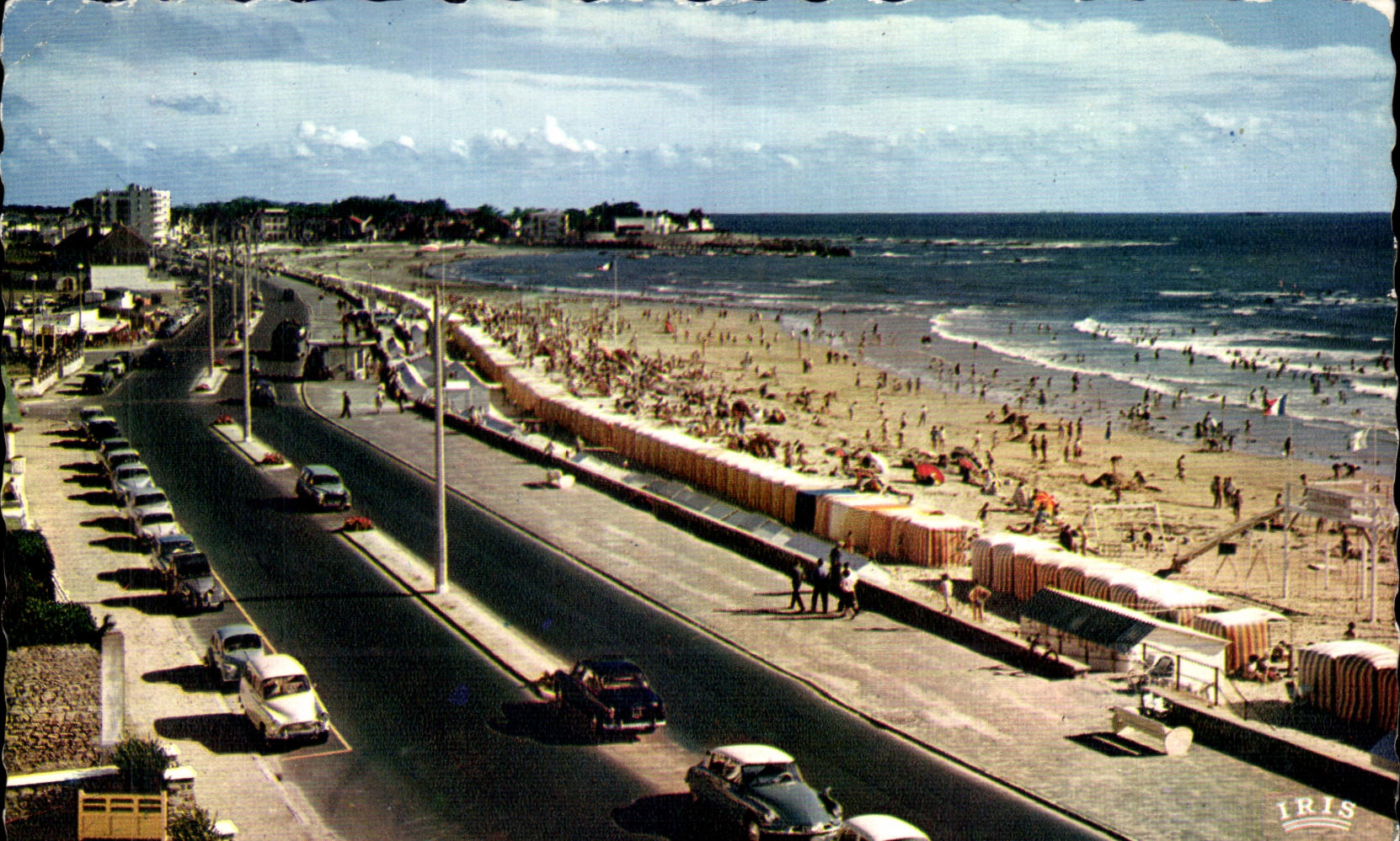 CPA Pornichet La Plage et le Remblai