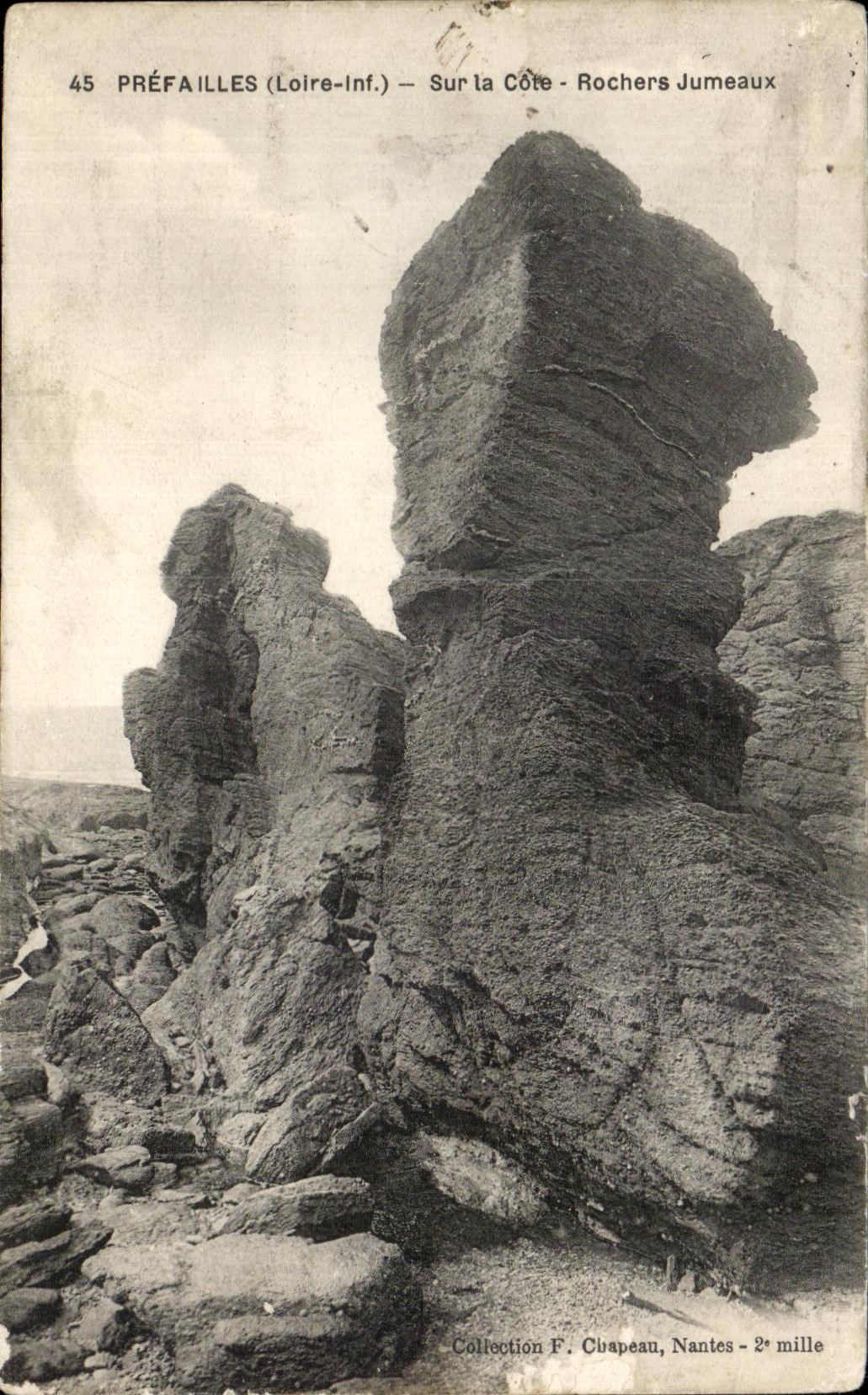 CPA Prefailles Sur la Cote Rochers Jumeaux