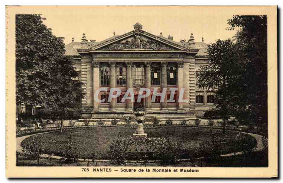 CPA Nantes Square de la Monnale et Museum