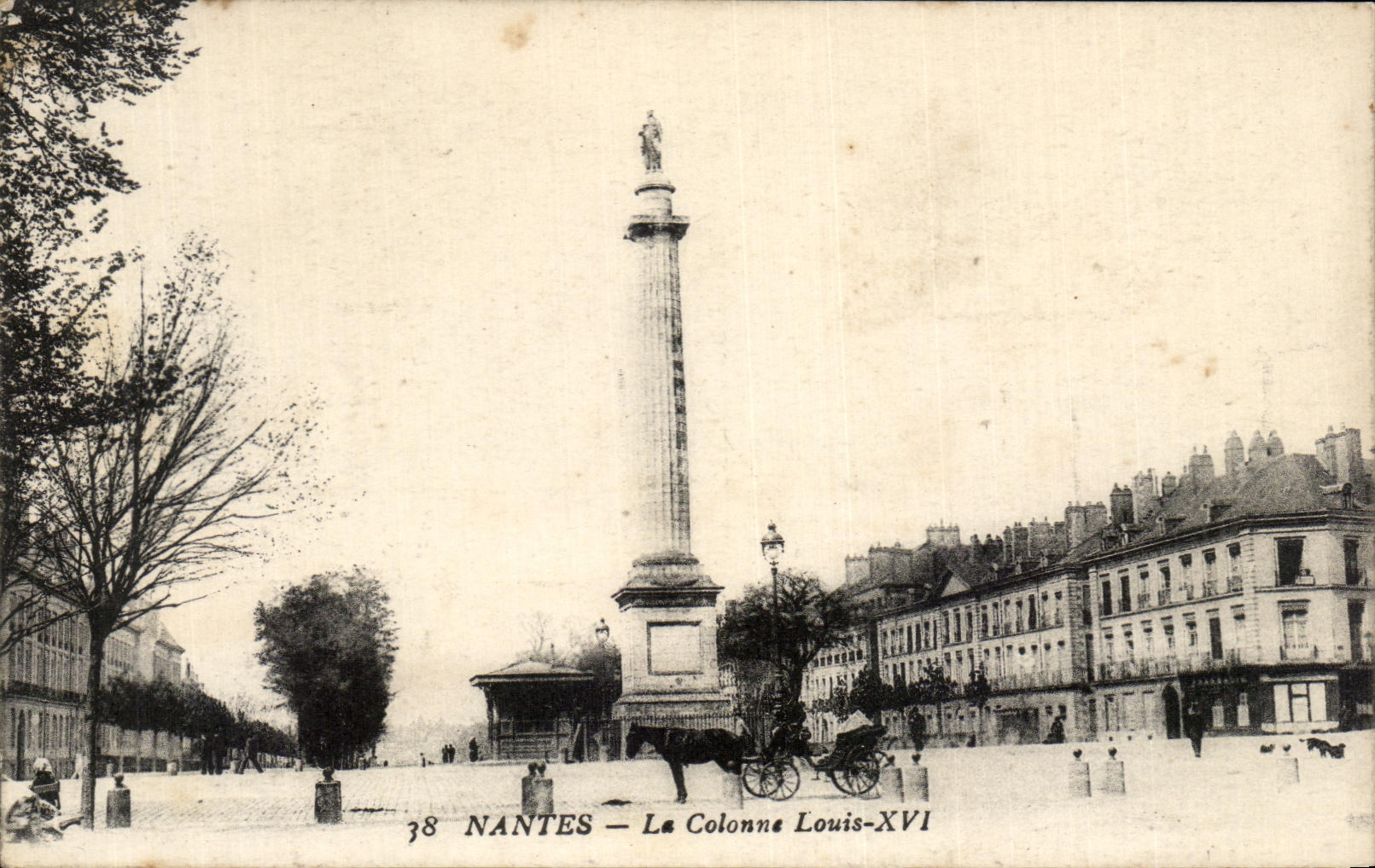 CPA Nantes La Colonne Louis XVI