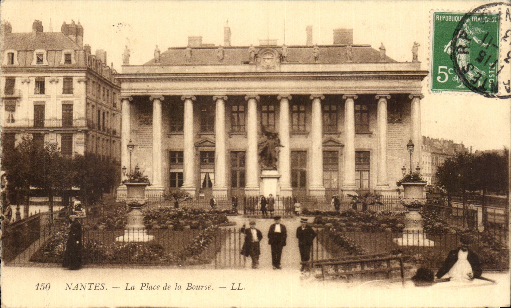 CPA Nantes La Place de la Bourse