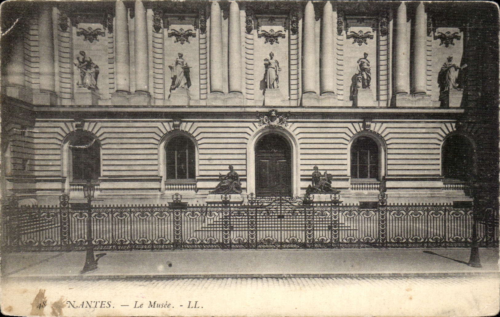 CPA Nantes Le Musee 