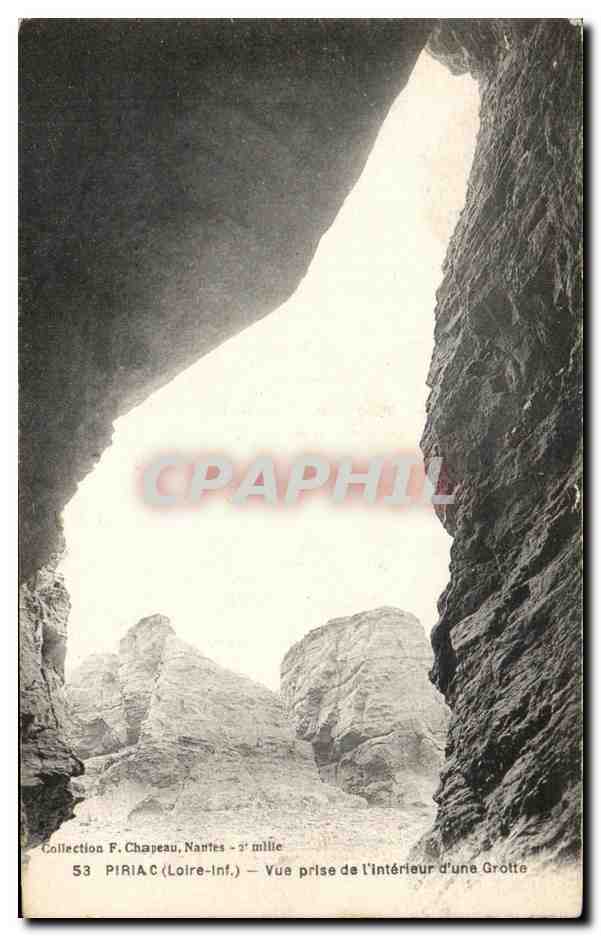 CPA Piriac Vue prise de l interieur d une Grotte
