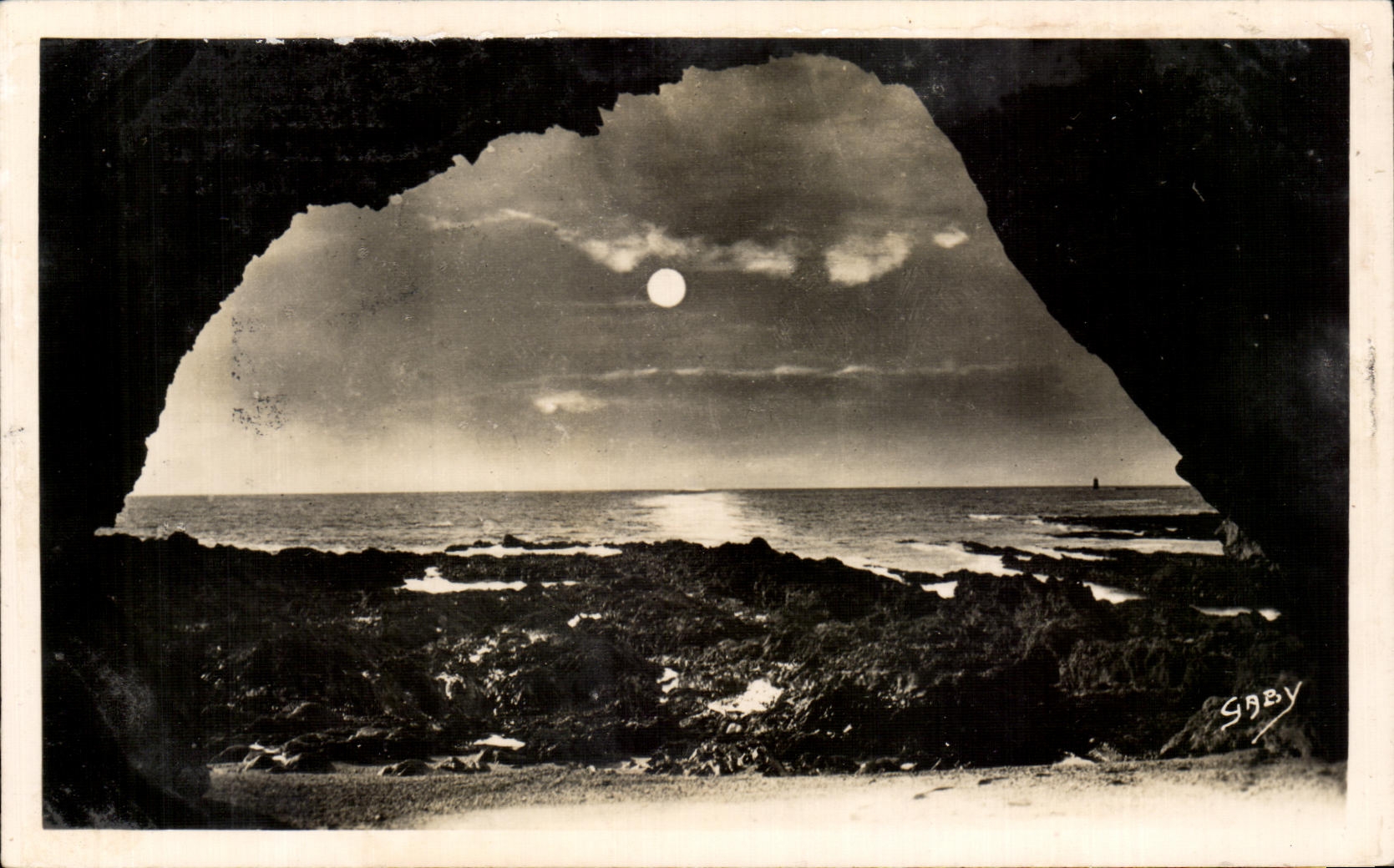 La Grotte à Madame au clair de lune — Piriac-sur-Mer (L.-Inf.) — Éditions Caby