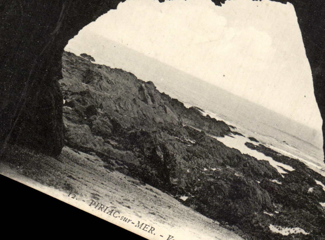 CPA Piriac sur Mer Vue prise de l interieur de la grotte a Madame
