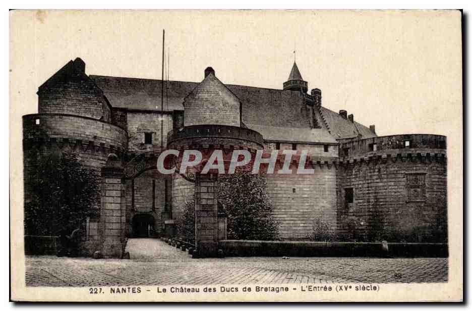CPA Nantes La Chateau des Ducs de Bretagne