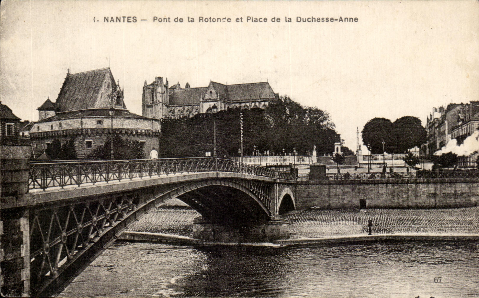 CPA Nantes Pont de la Rotonde et Place de la Duchesse Anne