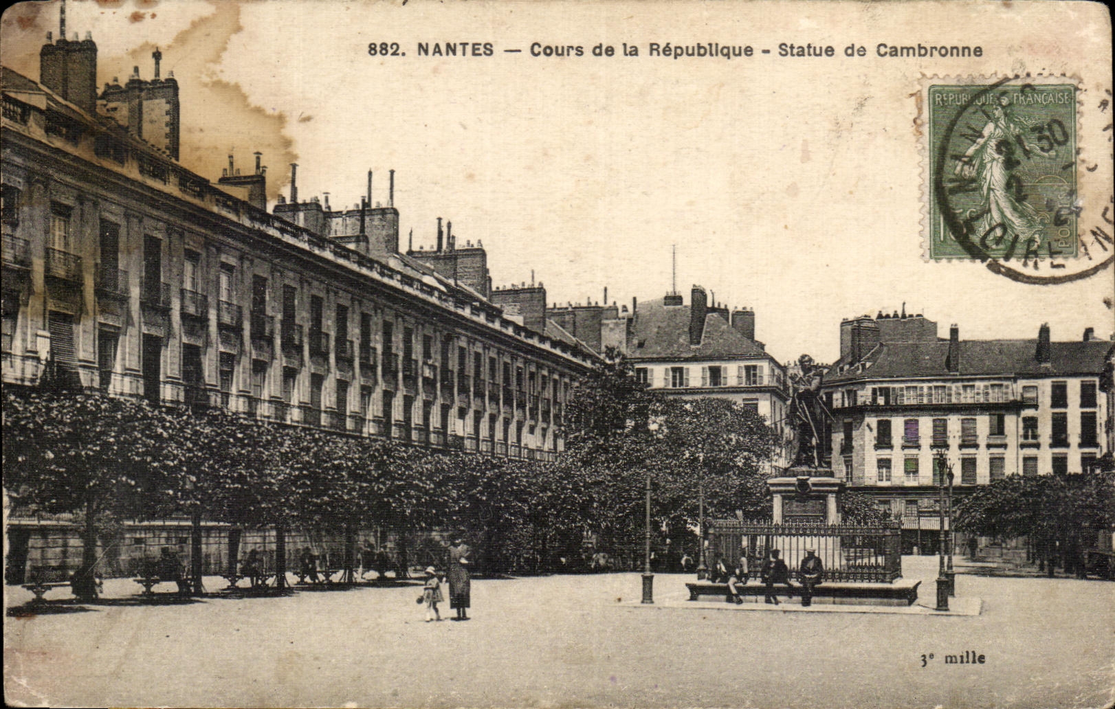 NANTES — Cours de la République — Statue de Cambronnie