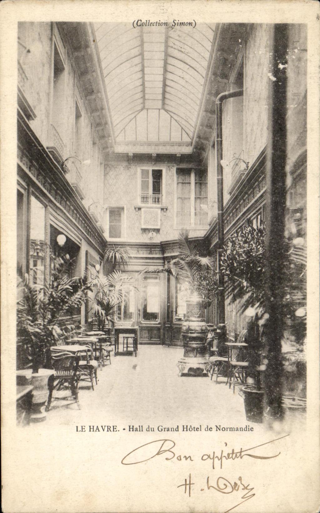 CPA Le Havre Hall du Grand Hotel de Normandie