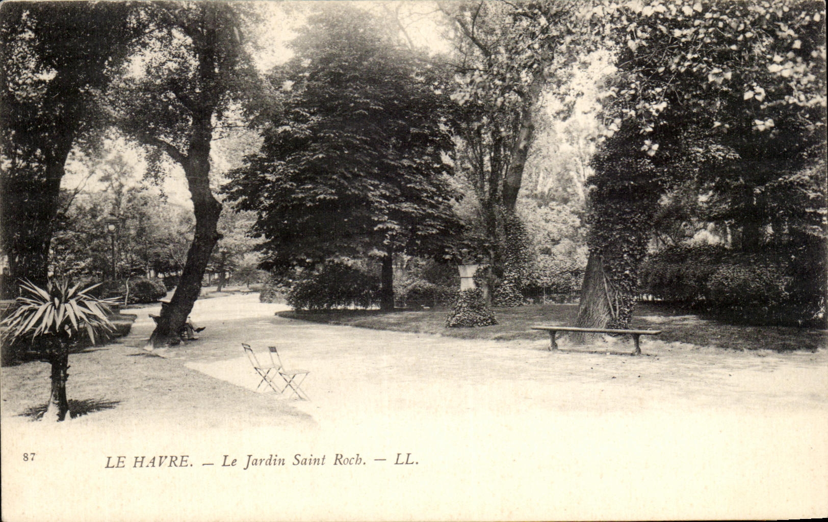 CPA Le Havre Le Jardin Saint Roch