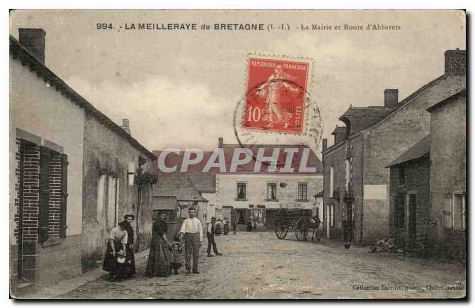 CPA La Meilleraye de Bretagne La Mairie et Route d Abbaretz