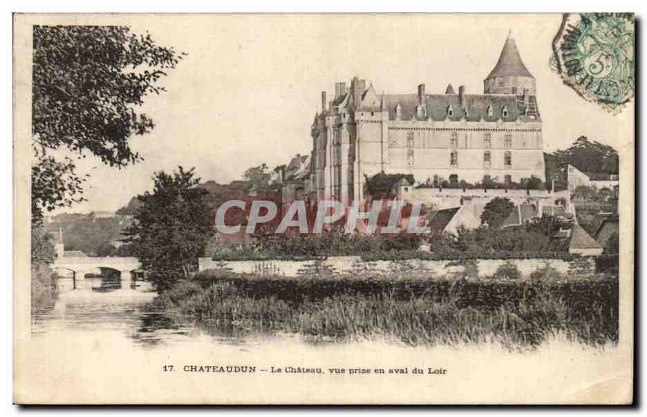 CPA Chateaudun Le Chateau Vue Prise en aval du Loir