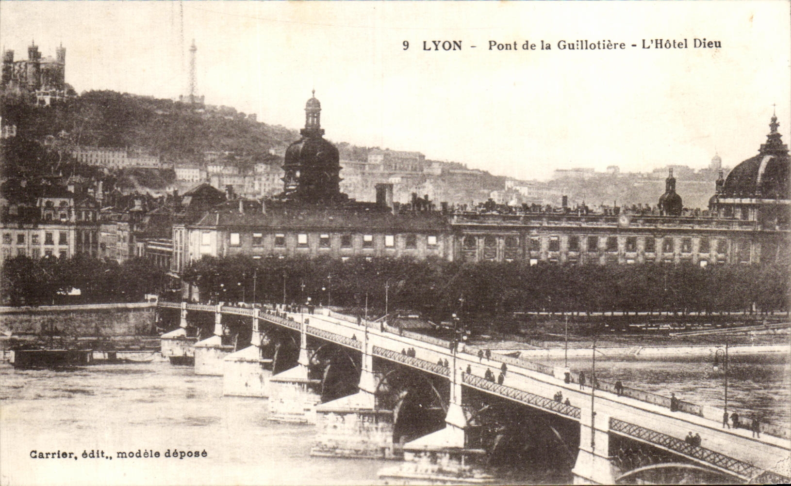 CPA Lyon Pont de la Guillotiere L Hotel Dieu