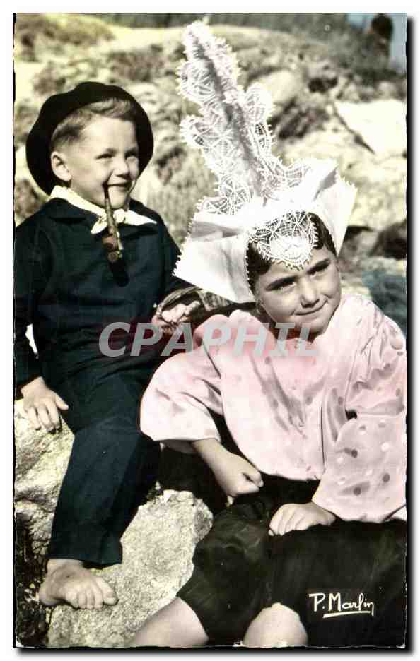 Deux enfants en costume — P. Marlin — Éditions P. Marlin, Les Sables-d'Olonne