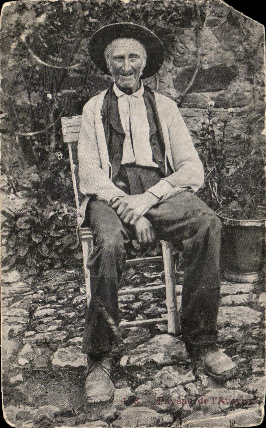 CPA Paysan de l aveyron Folklore Costume 