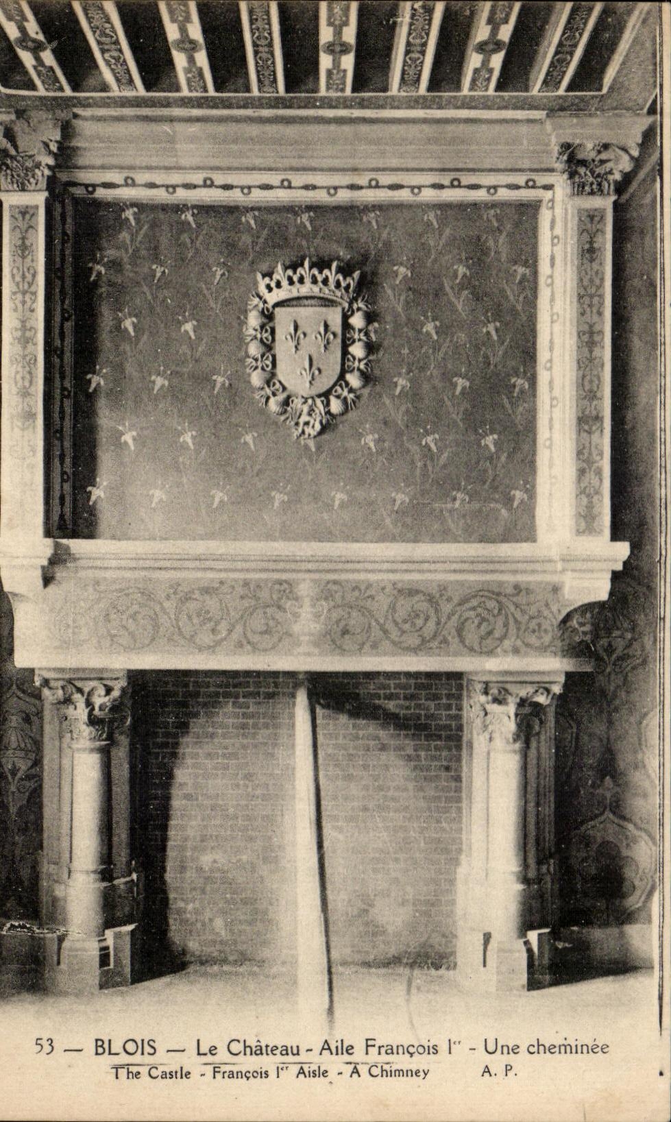 CPA Blois Le Chateau Aile Francois l Une cheminee 