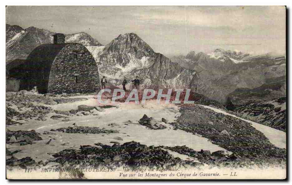 Refuge du Pagnemale — Vue sur les Montagnes du Cirque de Gavarnie — LL