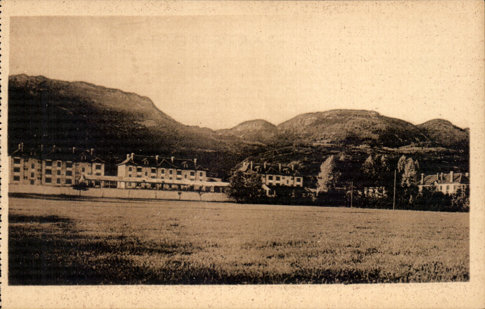 CPA Gex Caserne des gardes mobiles et col de la Faucille 