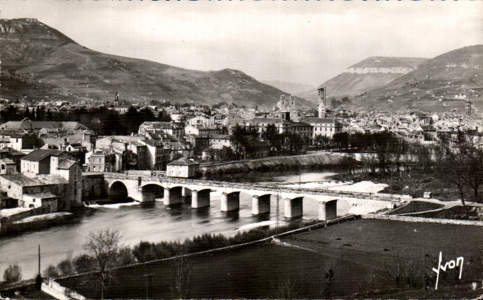 CPsM Millau Le Tarn le Pont Lerouge et la Ville