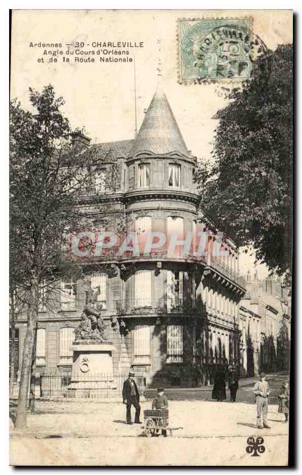 CPA Ardennes Charleville Angle du Cours d Orleans et de la Route Nationale