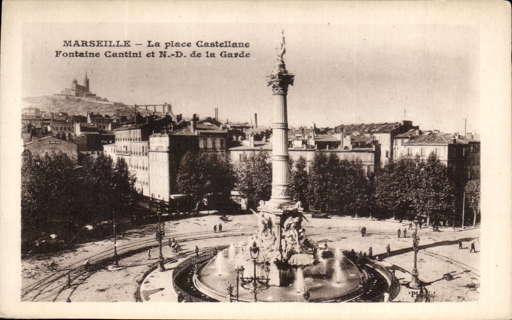CPA Le Marseille La Place Castellane Fontaine Cantini et