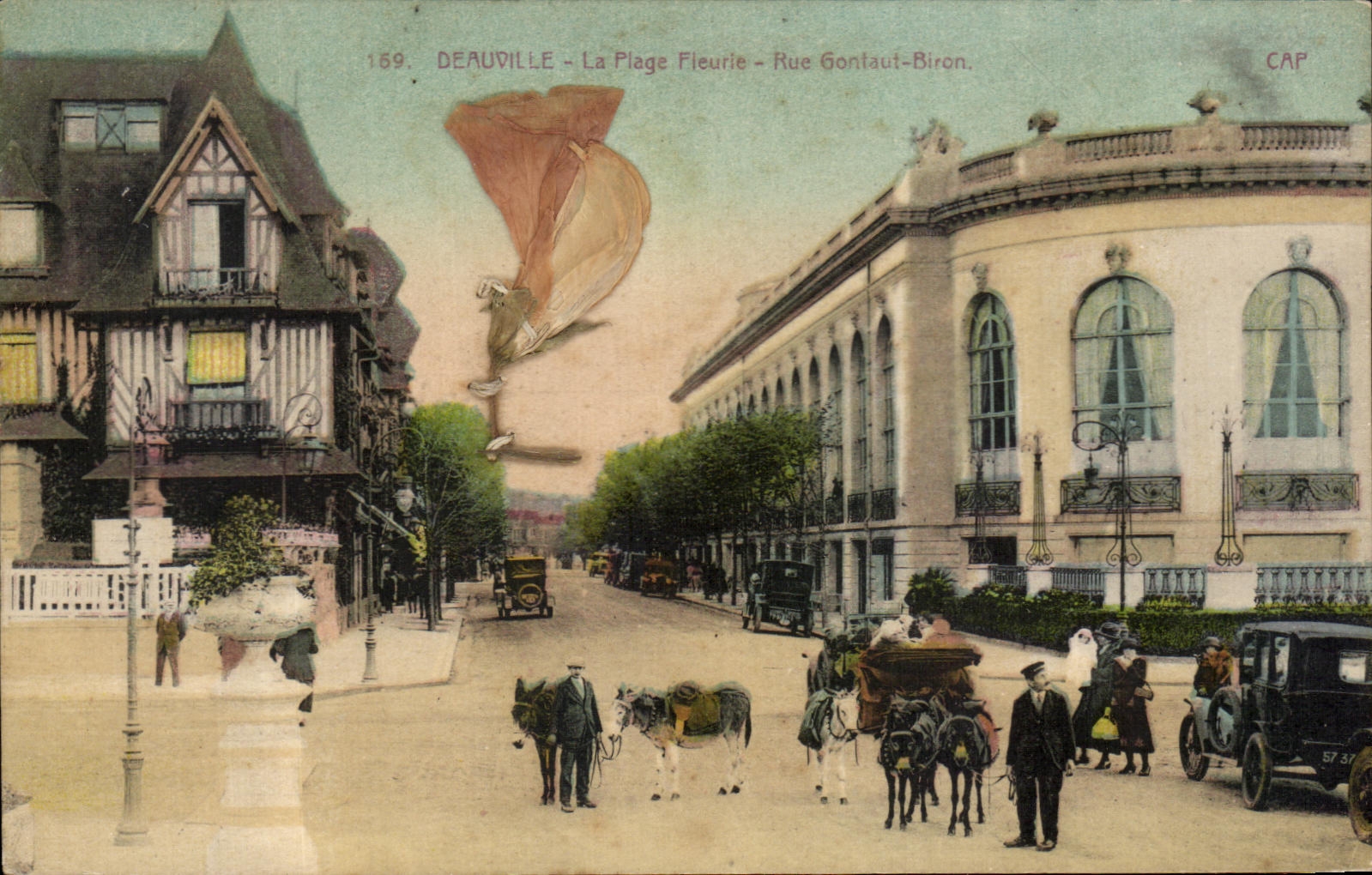CPA Deauville (La Plage Fleurie) Rue Gontaut Biron Ane Donkey