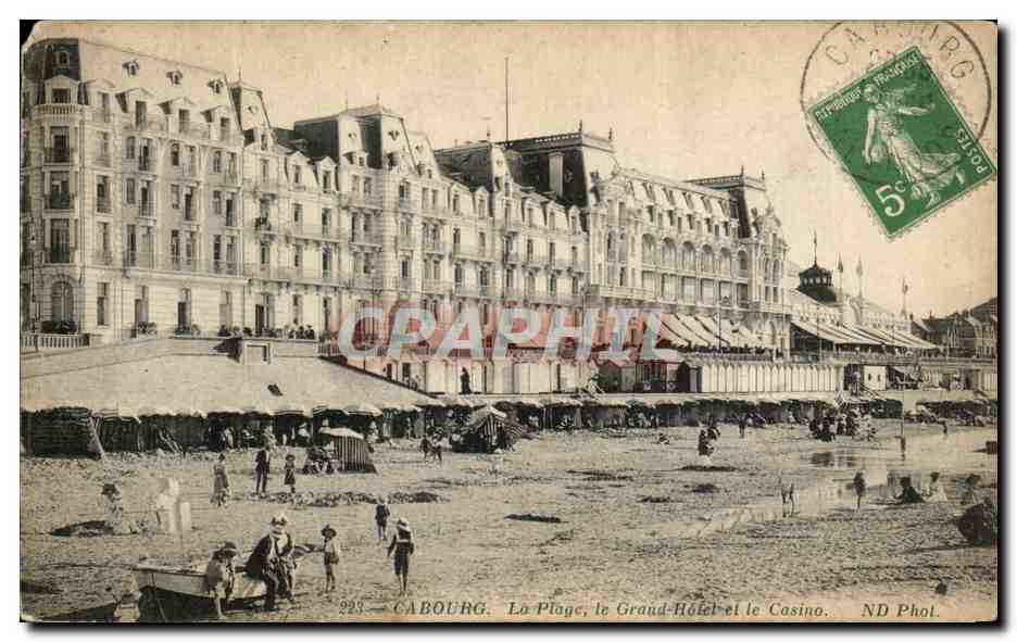 Cabourg. La Plage, le Grand-Hôtel et le Casino — ND Phol. n°223
