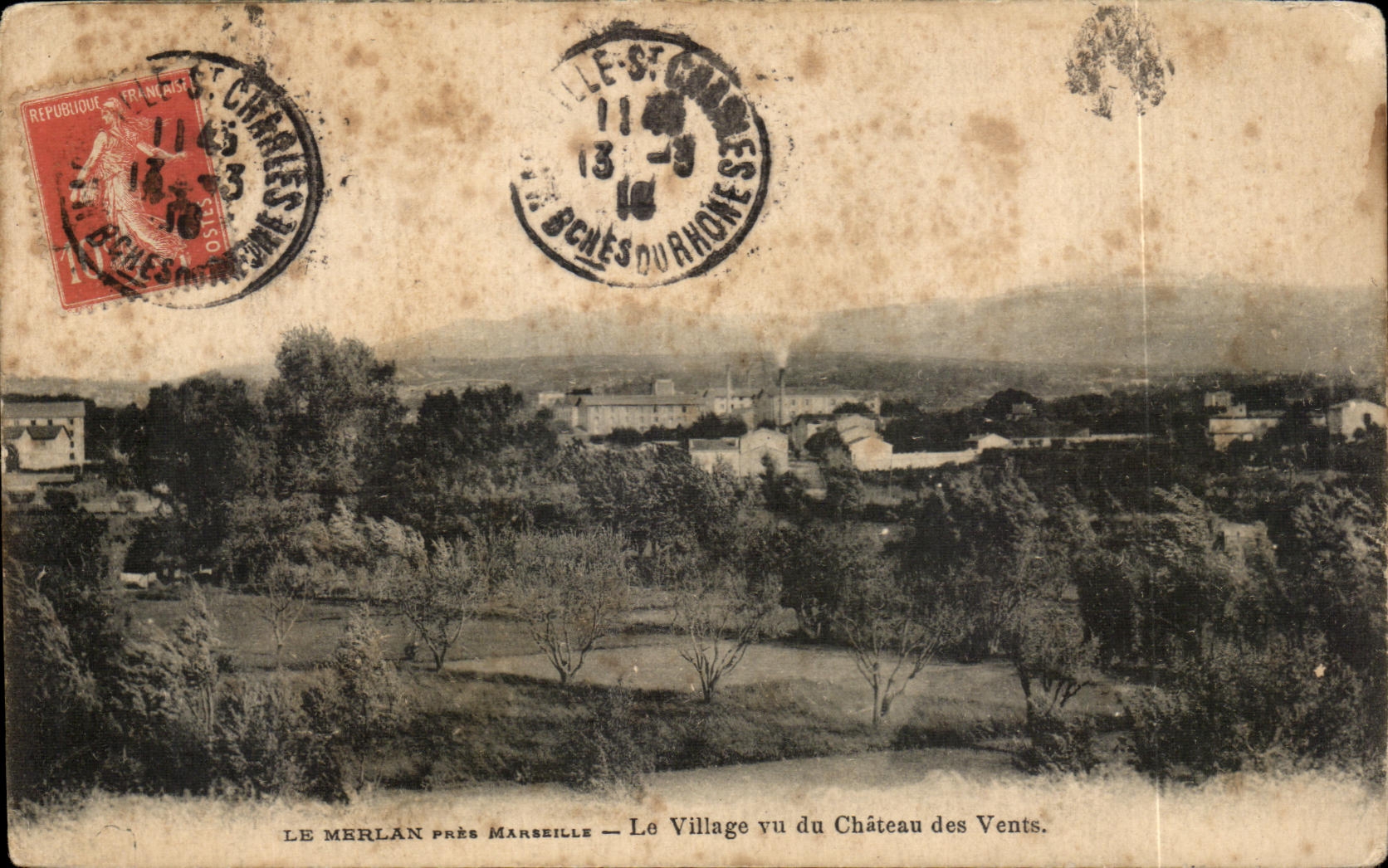 CPA Le Merlan Pres Marseille Le Village vu du Chateau des Vents