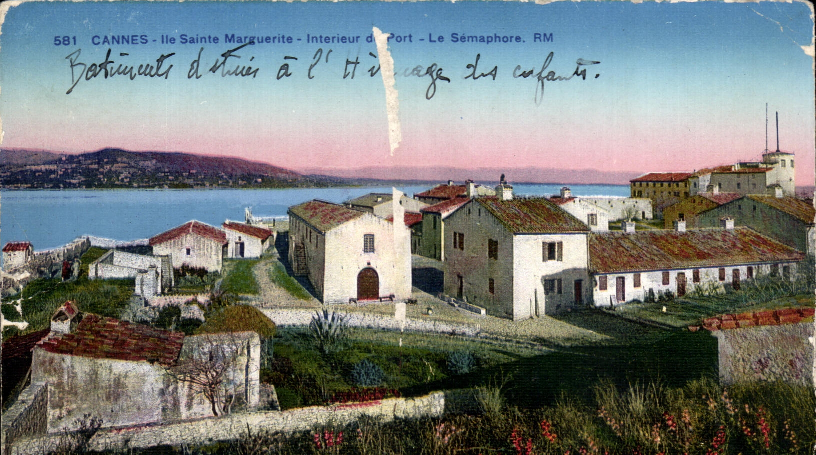CPA Cannes Ile Sainte Marguerite Interieur de Port Le Semaphore