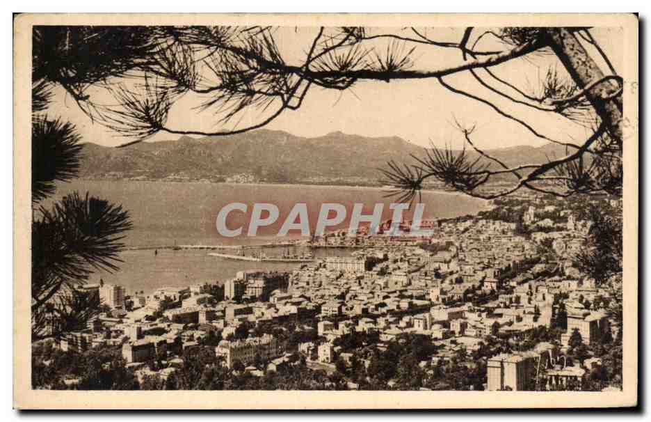 CPA Cote d Azur Cannes Vue generale prise de Supercannes