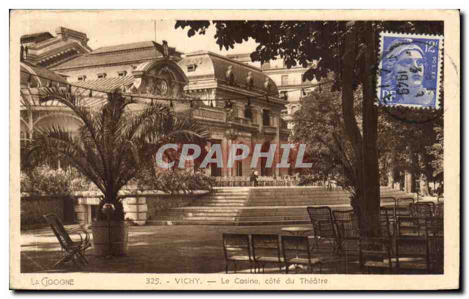 CPA Vichy Le Casino cote du Theatre