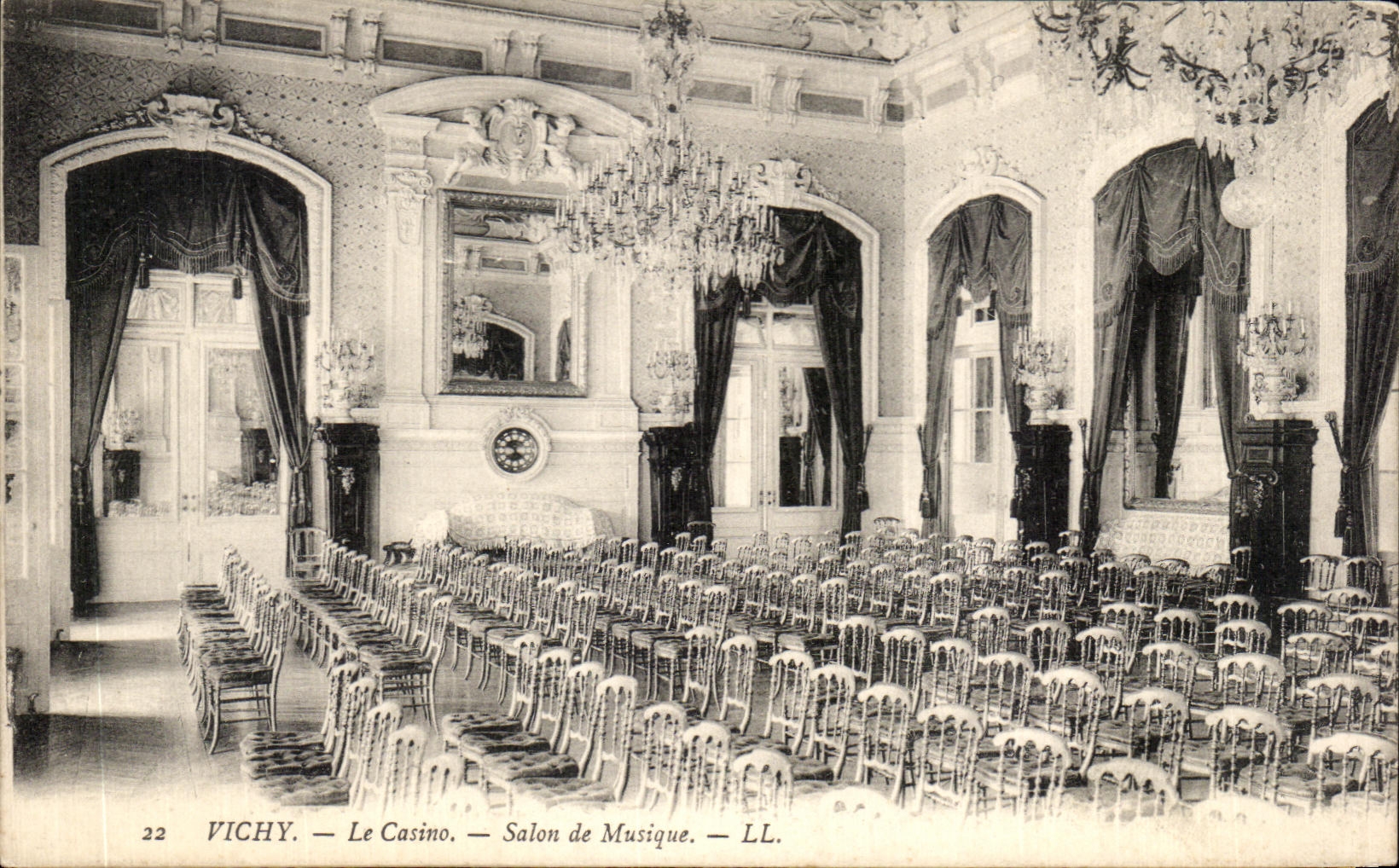 CPA Vichy Le Casino Salon de Musique