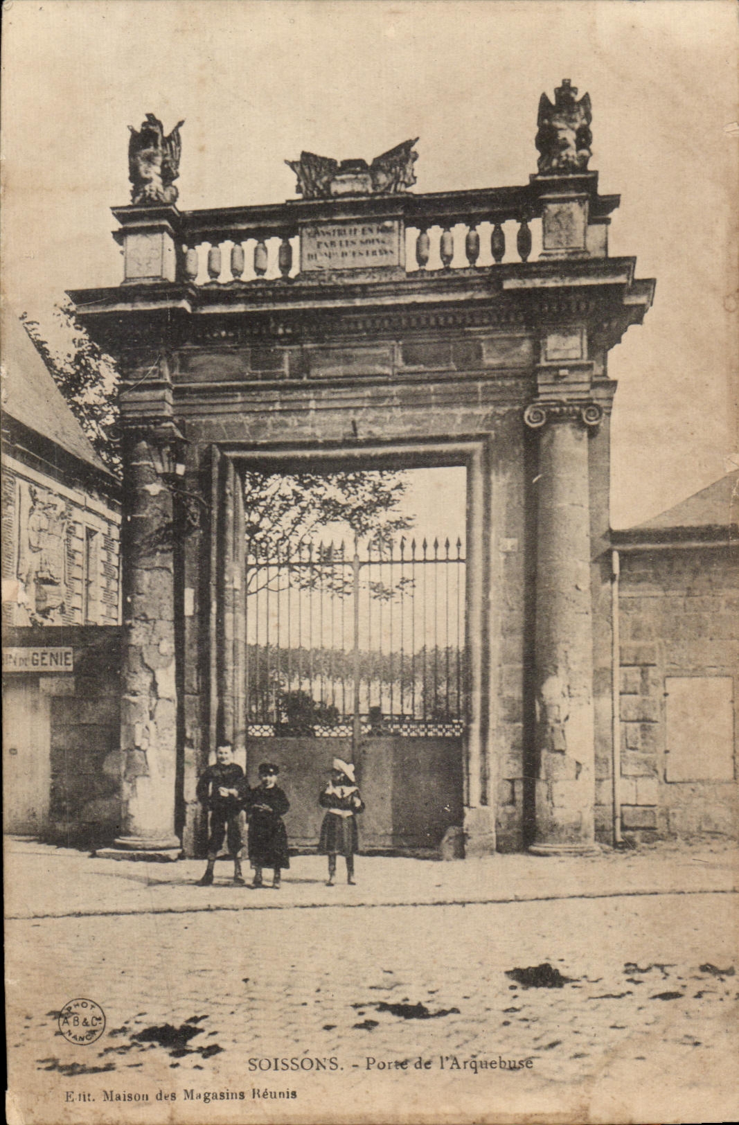 CPA Soissons Porte de l Arquebuse Enfants