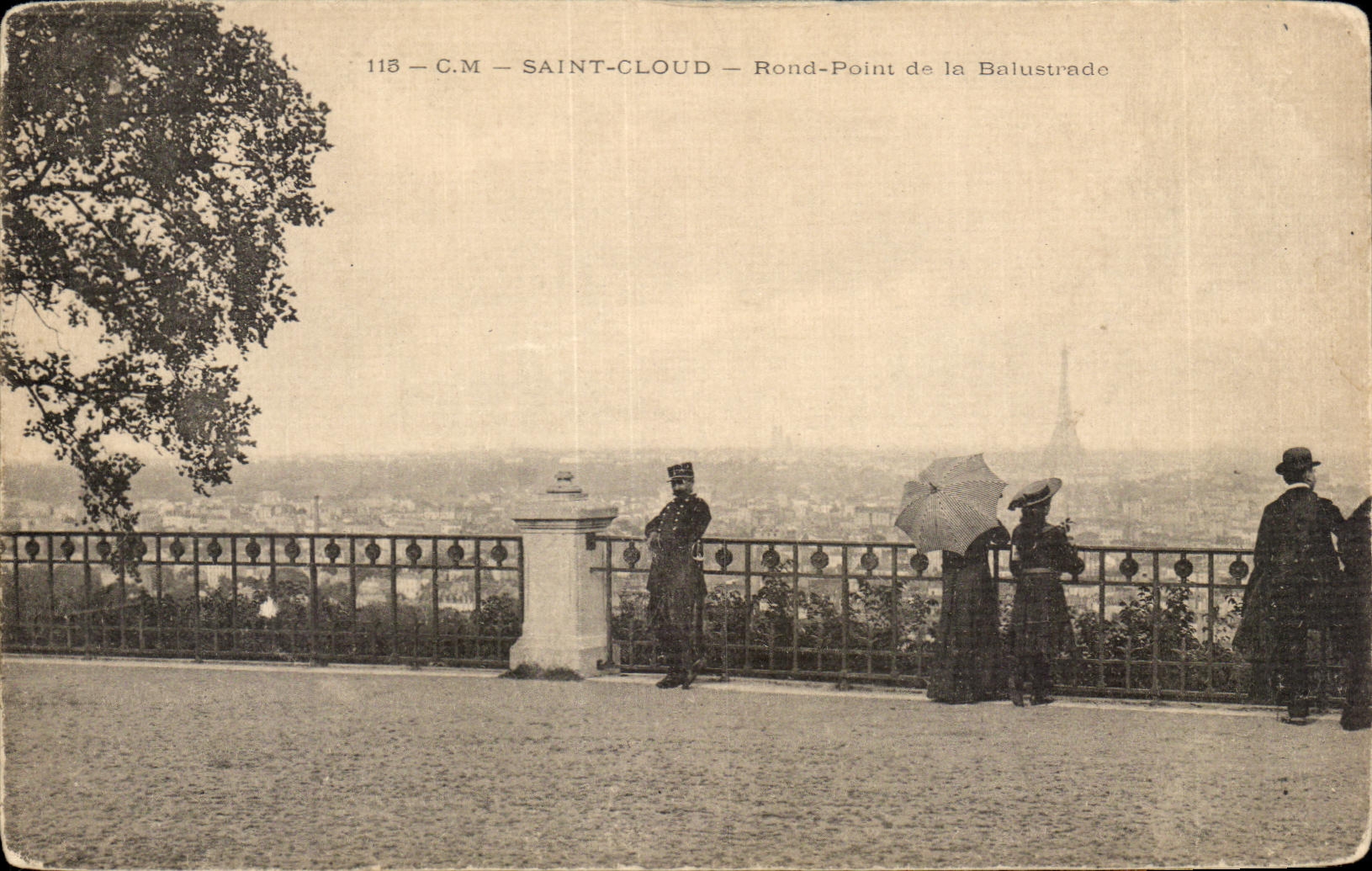 CPA Saint Cloud Rond Point de la Balustrade Tour Eiffel Militaire militaria