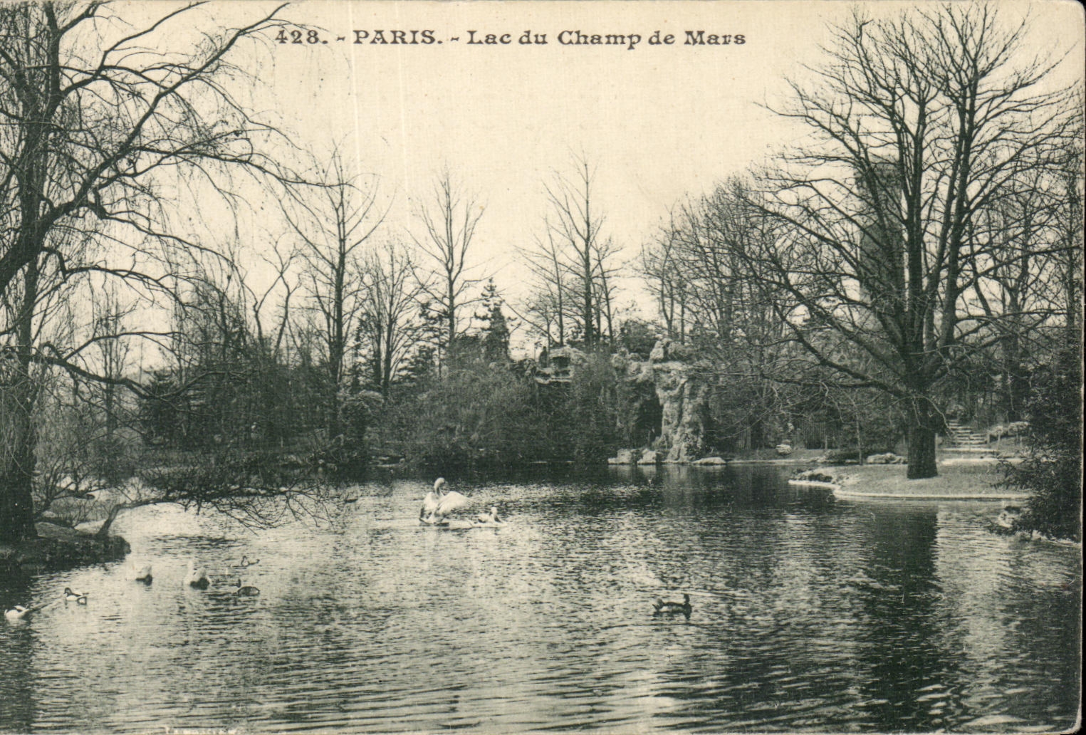 CPA Paris lac du Champ de Mars