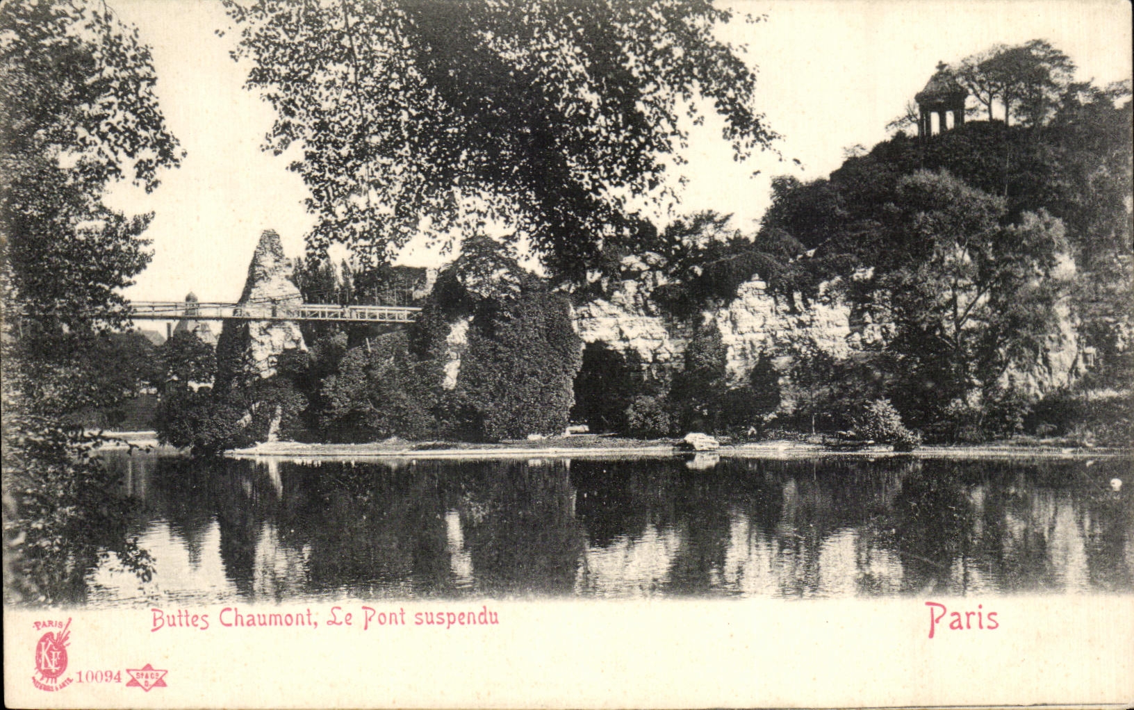 CPA Buttes Chaumont Le Pont suspendu Paris
