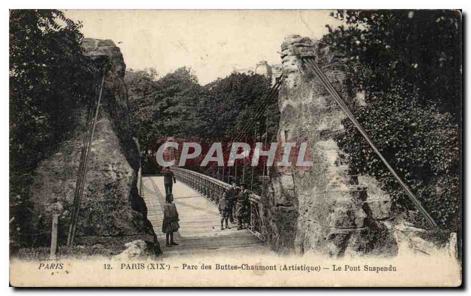 CPA Paris Parc des Buttes Chaumont (Artistique) Le Pont Suspendu Enfants