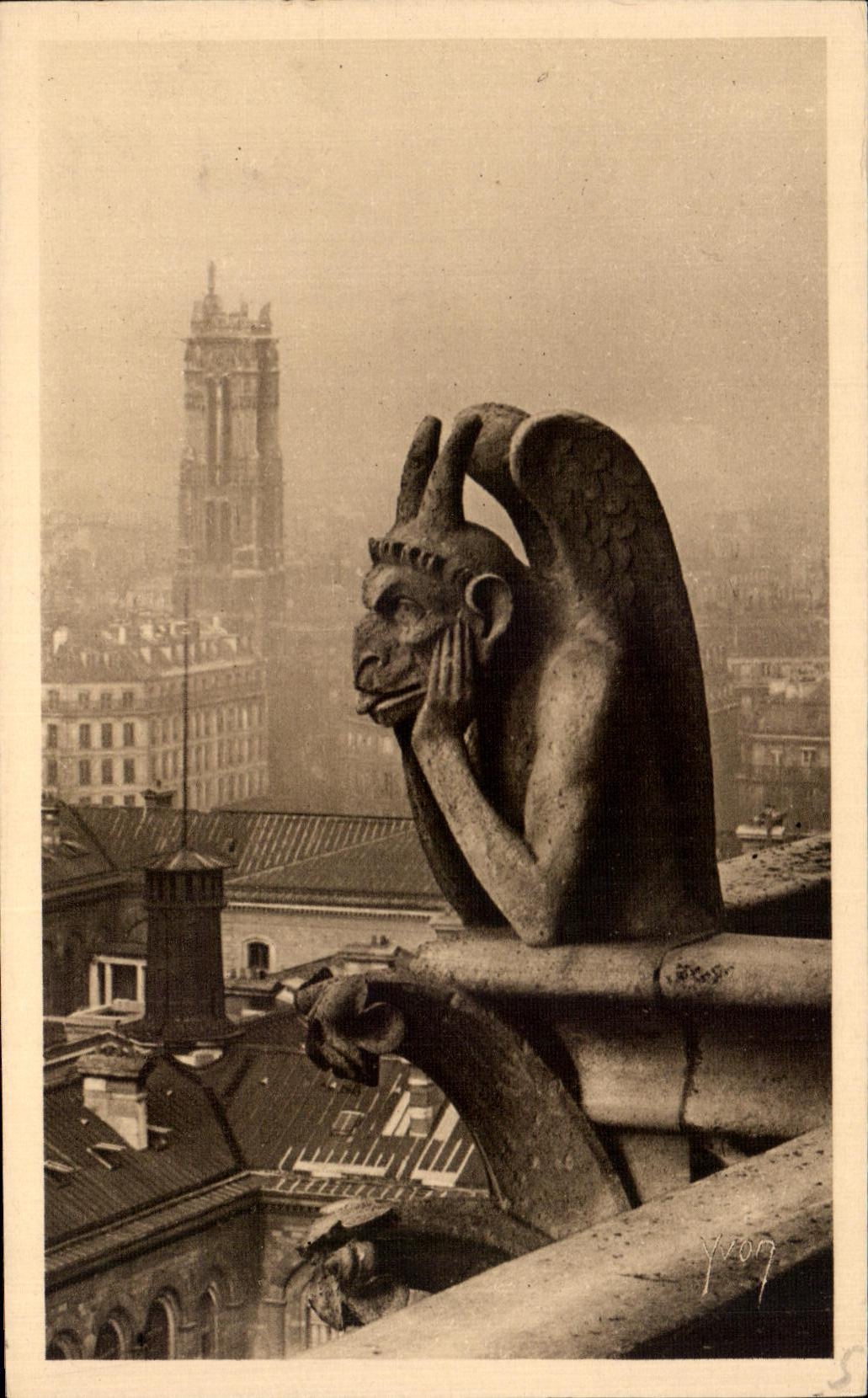 CPA Paris Notre Dame de Paris Chimere Stryge 