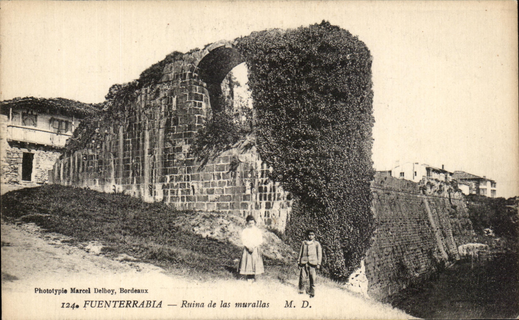 Fuenterrabia — Ruina de las murallas — Phototypie Marcel Delbroy, Bordeaux, n°124