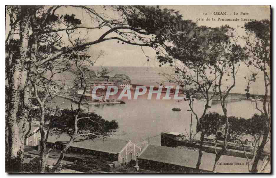 CPA Oran Le Port pris de la Promenade Letaug