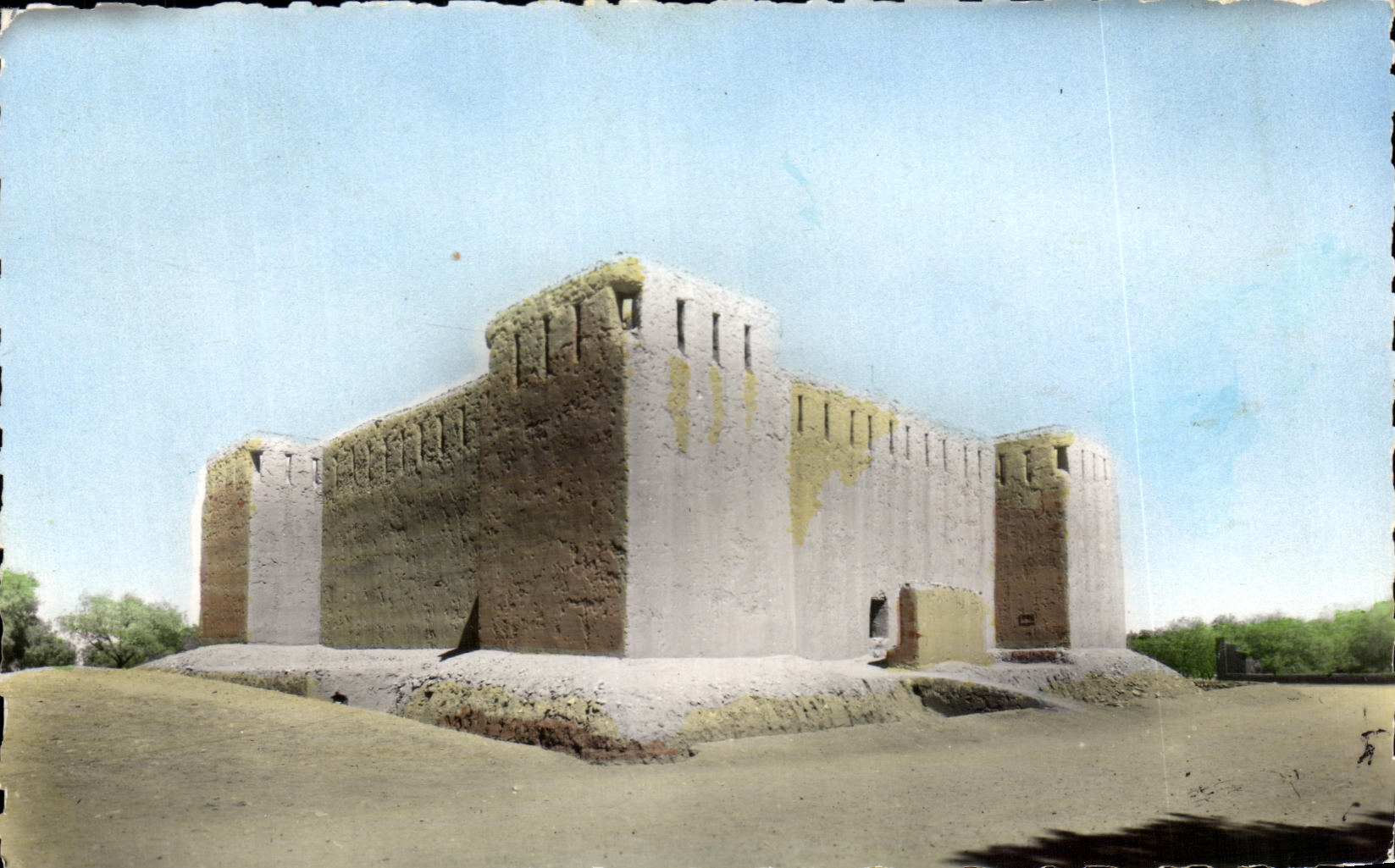 Fort de Tamanrasset (Hoggar) — vue de la forteresse — édition Labouï