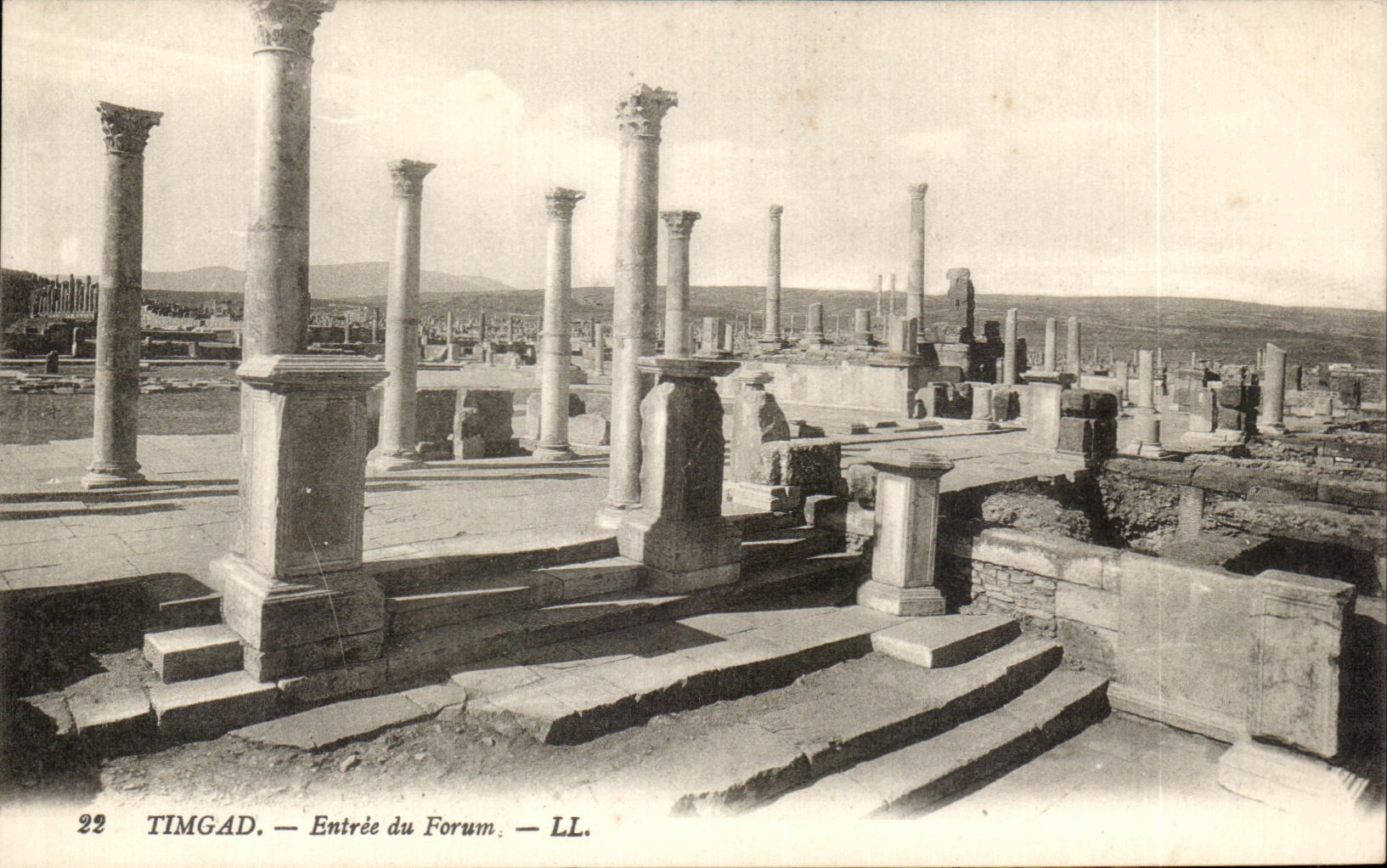 Timimad — Entrance to the Forum — LL. — n°22
