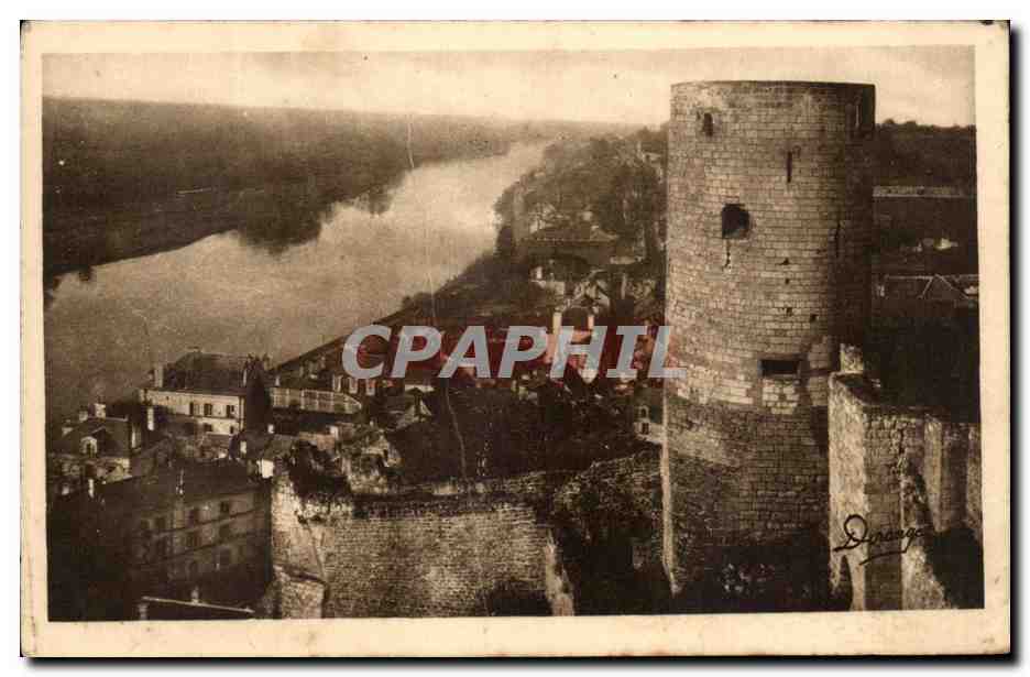 Chinon (Indre-et-Loire) — La Tour du Moulin et le mur Romain — R. Dorand & T. Paris