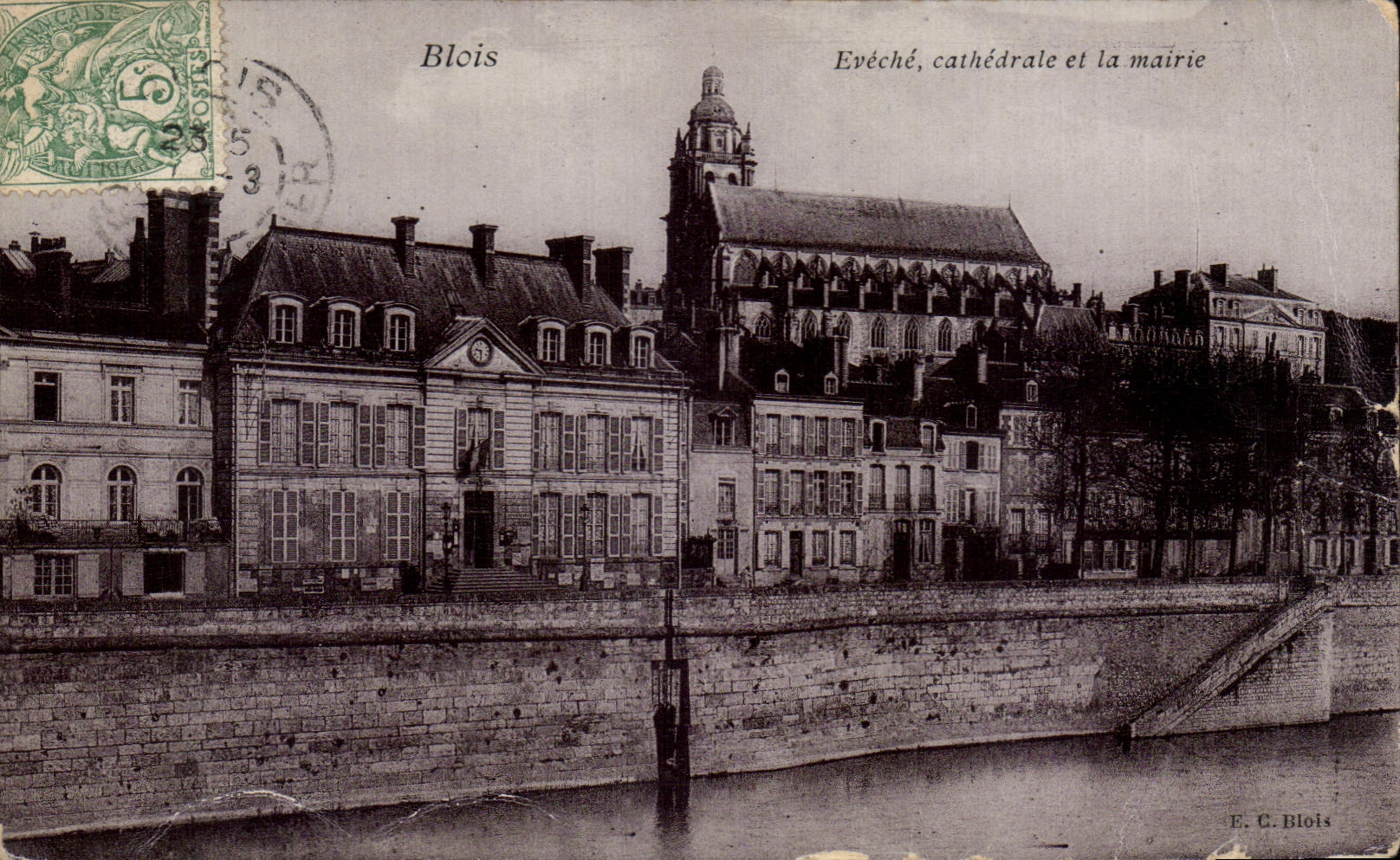 CPA Blois Eveche Cathderale et la mairie