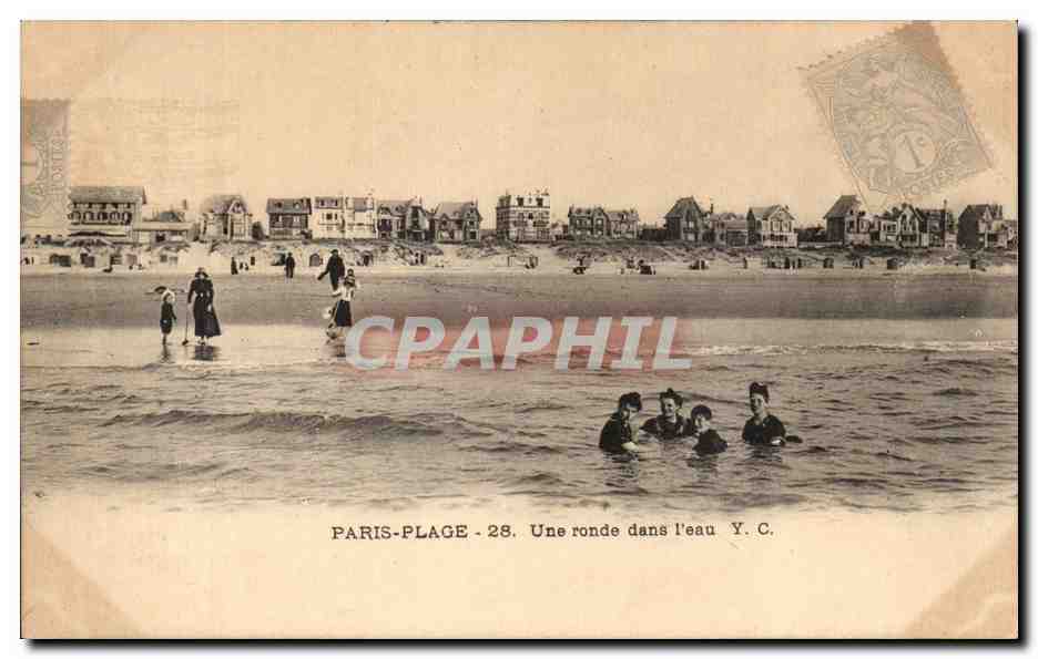 CPA Paris Plage Une ronde dans I eau