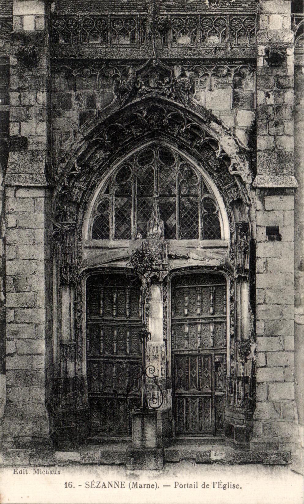 CPA Sezanne Portail de I Eglise