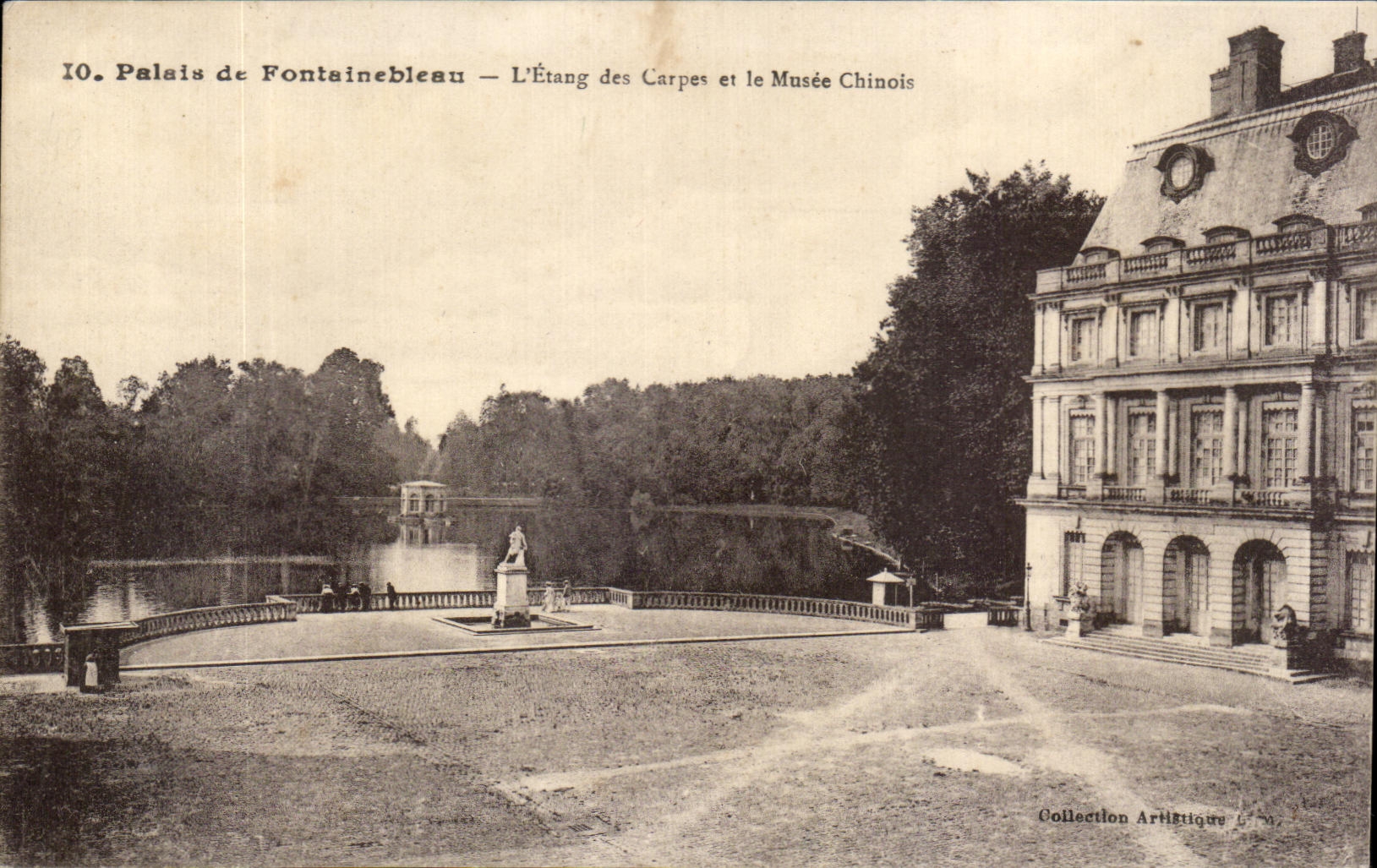 Palazzo di Fontainebleau — La Fontana delle Carpe e il Museo Cinese — Collezione Artistica L. V.