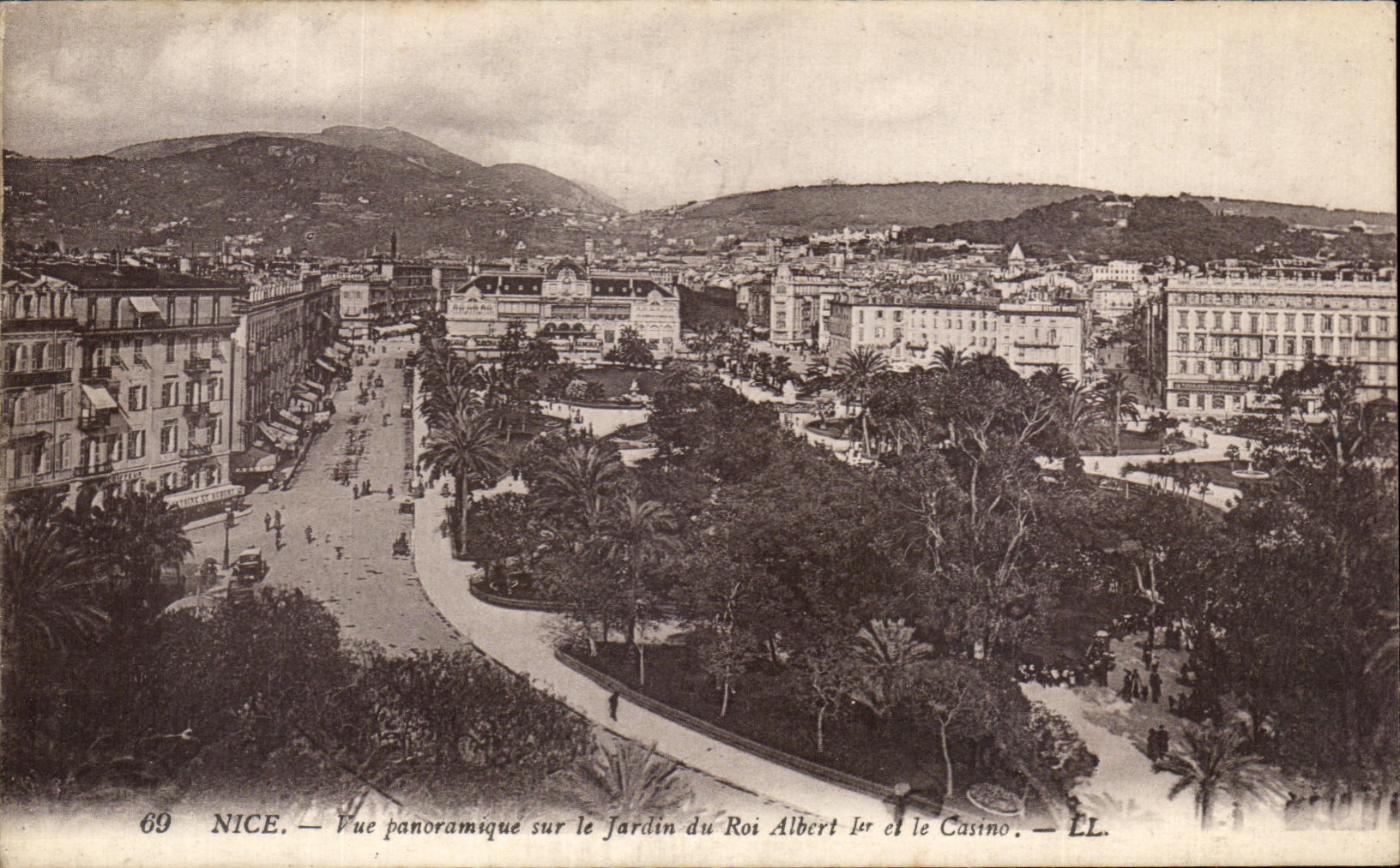 CPA Nice Vue Panaromique sur le JArdin 
