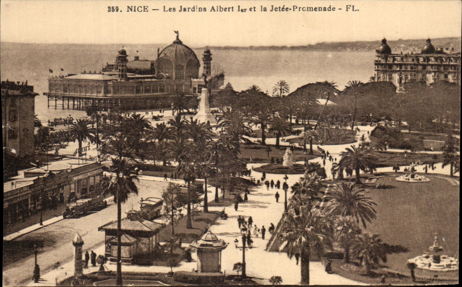 CPA Nice Les Jardin Albert 1er et la Jetee Promenade