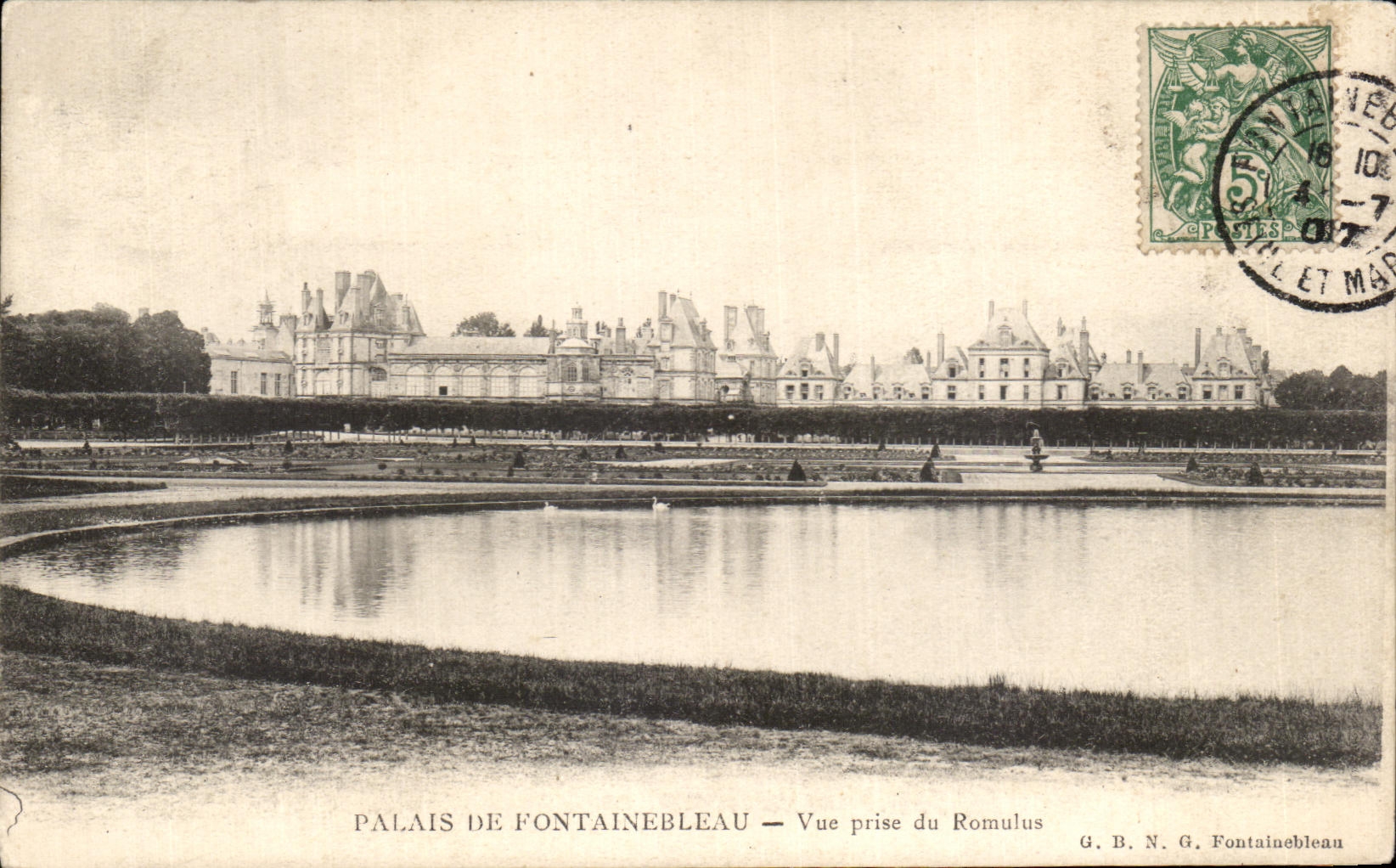 Palacio de Fontainebleau — Vista tomada desde el Romulus — G. B. N. G. Fontainebleau